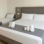 Piccadilly Aparthotel 3*