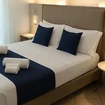 Piccadilly Hotel apartamentowy 3*