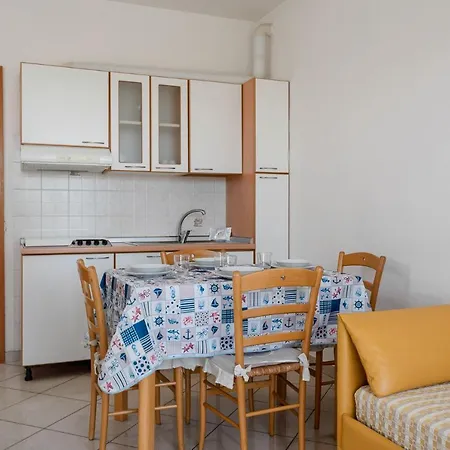 Piccadilly Ξενοδοχείο με διαμερίσματα