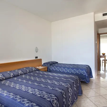 Ξενοδοχείο με διαμερίσματα Piccadilly Ρίμινι