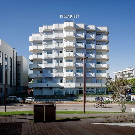 Ξενοδοχείο με διαμερίσματα Piccadilly Ρίμινι