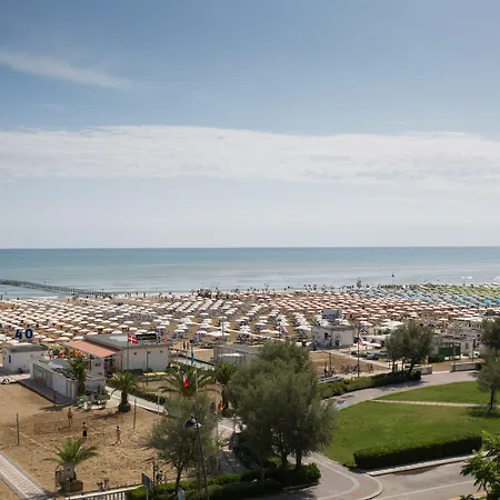 Ξενοδοχείο με διαμερίσματα Piccadilly Ρίμινι