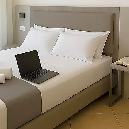 Apartahotel Piccadilly 3*