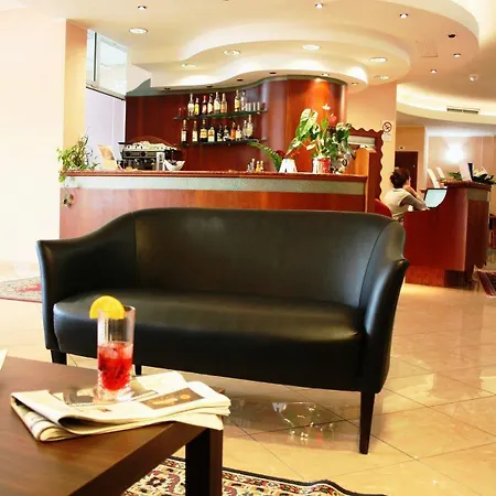 Piccadilly Aparthotel