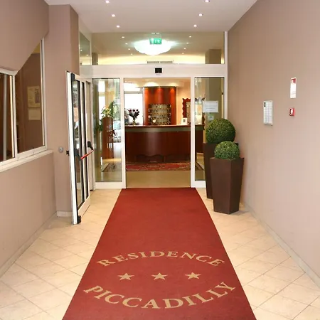Lägenhetshotell Piccadilly 3*