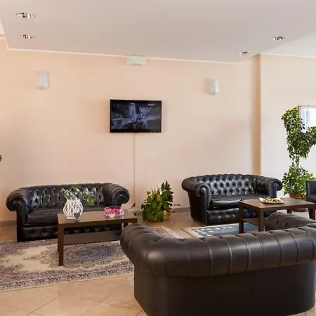 Piccadilly Lägenhetshotell 3*