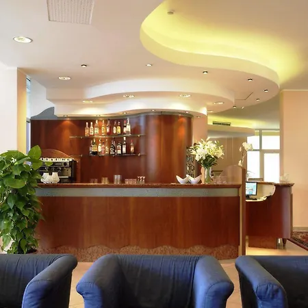Aparthotel Piccadilly 3*