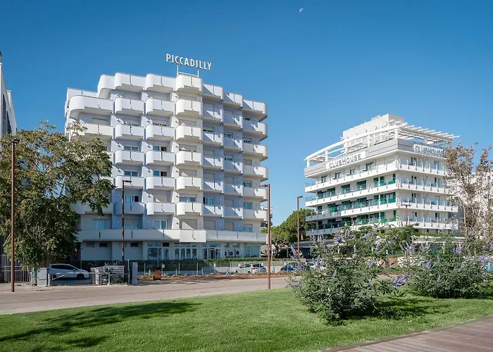 Piccadilly Aparthotel 3*