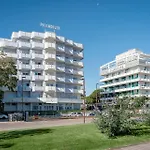 Piccadilly Aparthotel 3*